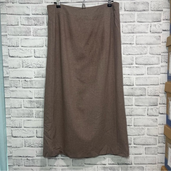Mondo Virgin Wool Blend Long Khaki Skirt With Back Slit Extra large (44) - Picture 1 of 6